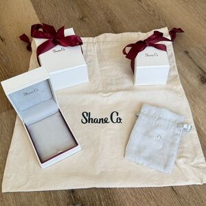 Shane Co. Jewelry Packaging Set with Burgundy Bow